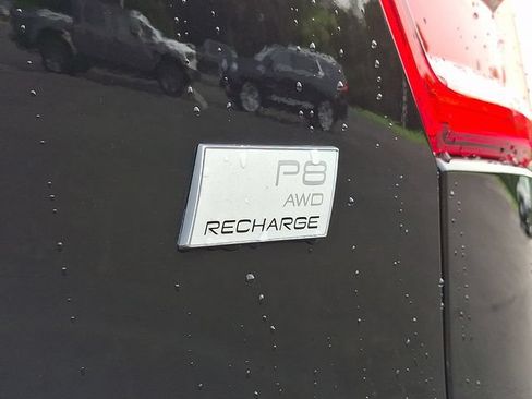 Used 2021 Volvo XC40 P8 Recharge AWD/4WD image 11