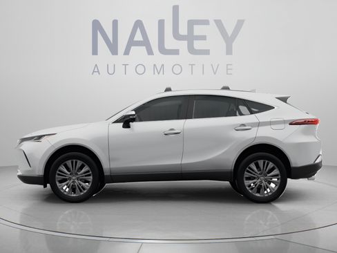Used 2024 Toyota Venza Limited AWD/4WD image 2