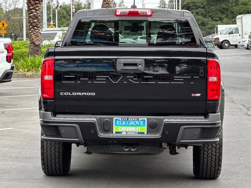 Used 2022 Chevrolet Colorado Z71 AWD/4WD image 4