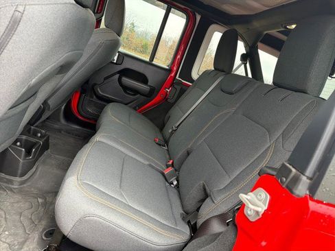 Used 2024 Jeep Wrangler Sport S image 11