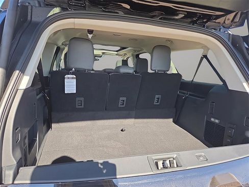 New 2025 Ford Expedition Max Active image 8
