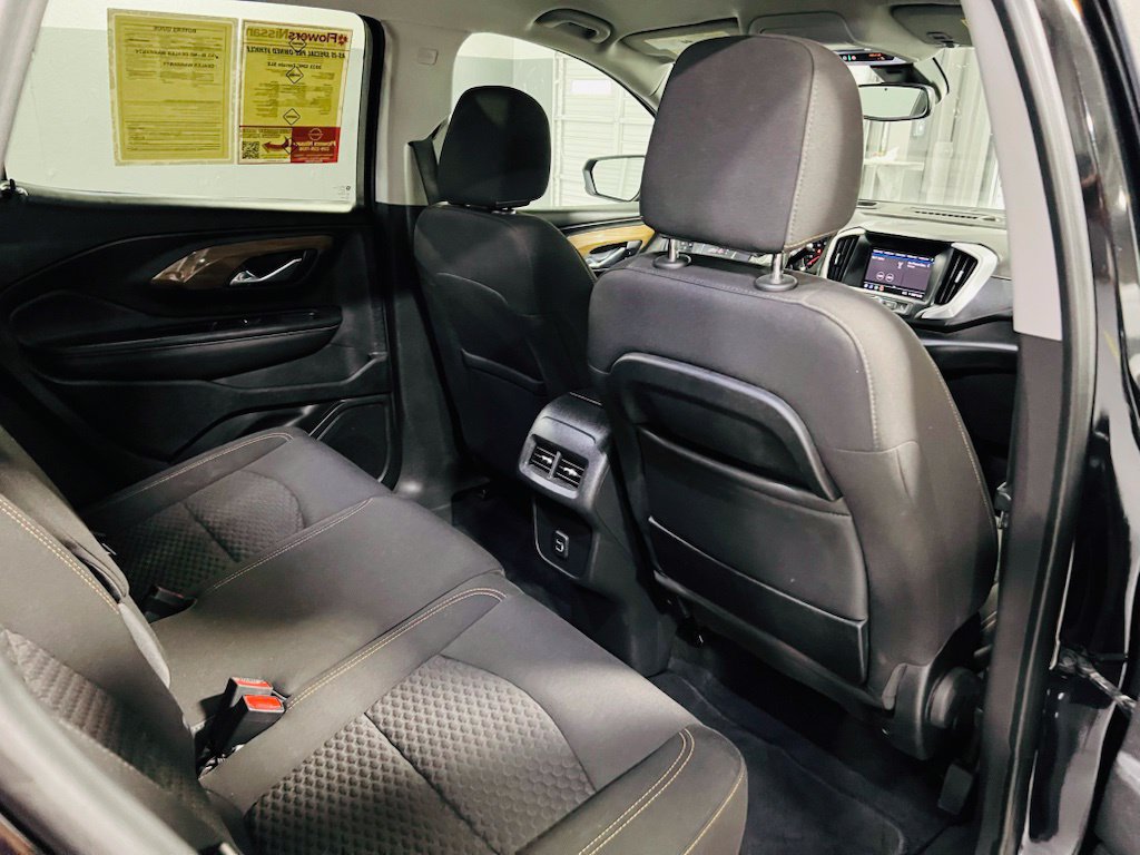 Used 2021 GMC Terrain SLE w/ Driver Convenience Package FWD image 24