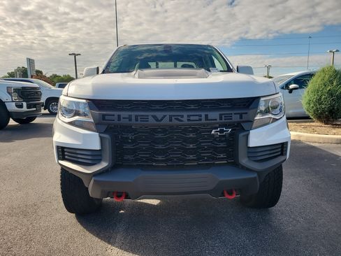 Used 2022 Chevrolet Colorado ZR2 w/ LPO, Power Package AWD/4WD image 2
