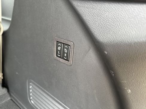 Certified 2021 Buick Enclave Premium w/ Surround and Sites Package image 28