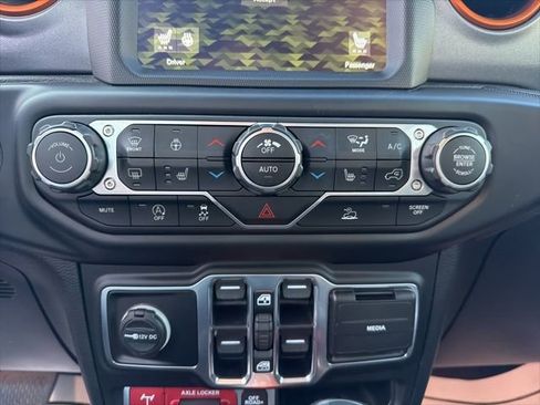 Used 2021 Jeep Gladiator Mojave image 26