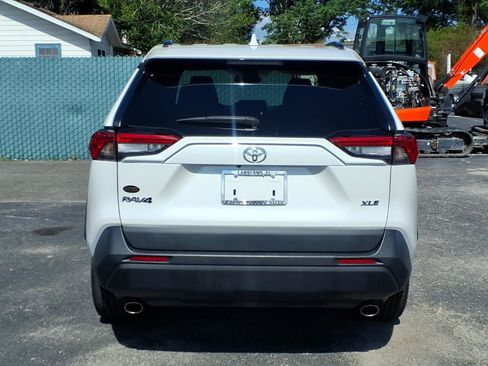 Used 2023 Toyota RAV4 XLE Premium FWD image 6