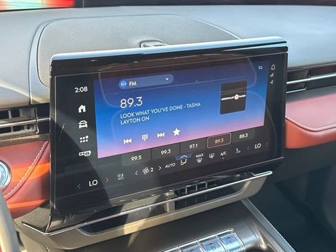 Used 2024 Lincoln Nautilus Black Label image 19