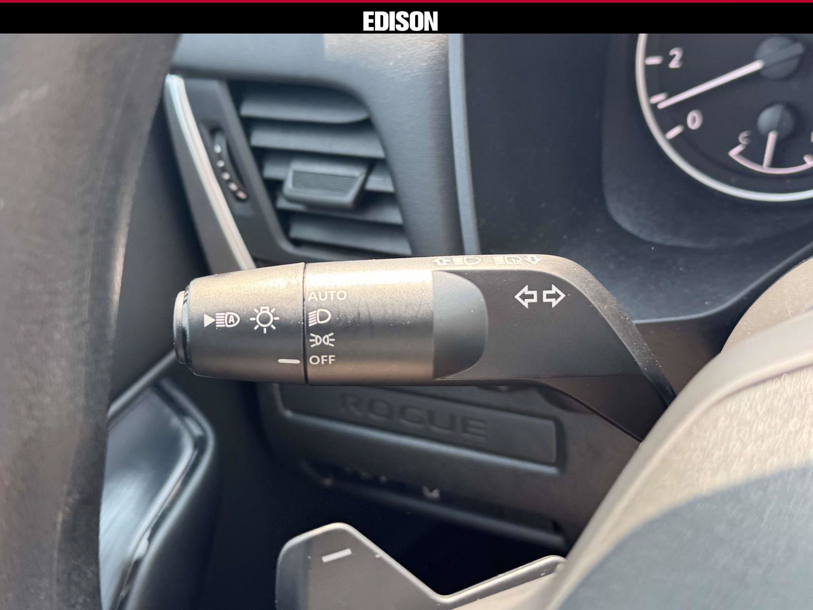 Used 2026 Nissan Rogue S AWD/4WD image 22
