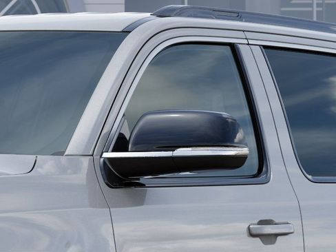 New 2026 Jeep Grand Wagoneer L 2WD image 12