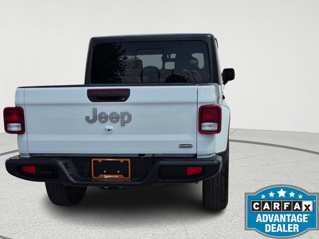 Used 2023 Jeep Gladiator Overland AWD/4WD image 8