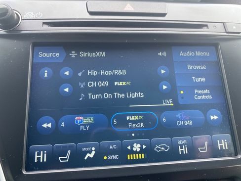 Used 2020 Acura MDX SH-AWD image 40