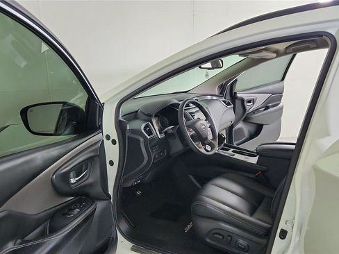 Certified 2024 Nissan Murano SV w/ SV Midnight Edition Package image 15