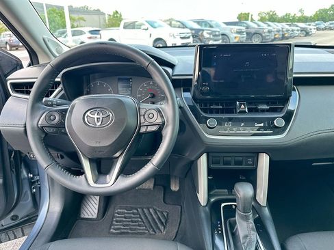 Used 2024 Toyota Corolla Cross LE w/ Moonroof Package AWD/4WD image 19