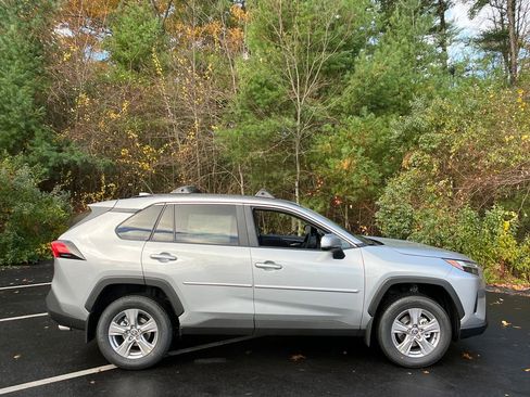 New 2025 Toyota RAV4 XLE w/ Convenience Package image 6