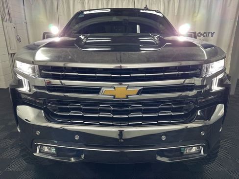 Used 2020 Chevrolet Silverado 1500 LTZ w/ LTZ Premium Package image 4