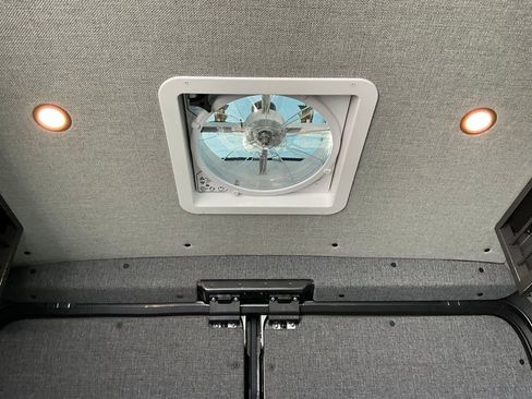 New 2025 RAM ProMaster 1500 w/ Quick Order Package 22G SLT image 9