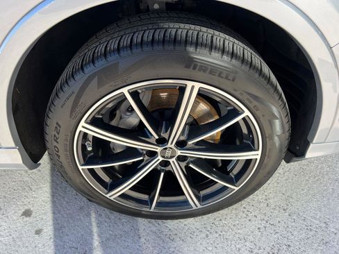 Certified 2025 Audi Q7 Premium Plus w/ Premium Plus Package image 12