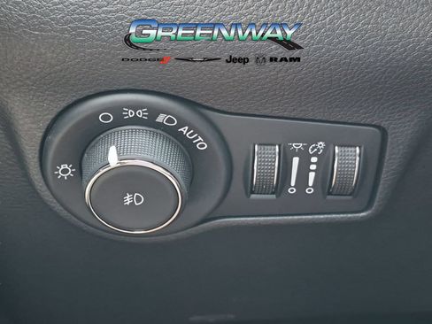 Used 2023 Jeep Compass Trailhawk w/ Trailhawk Elite Group AWD/4WD image 25