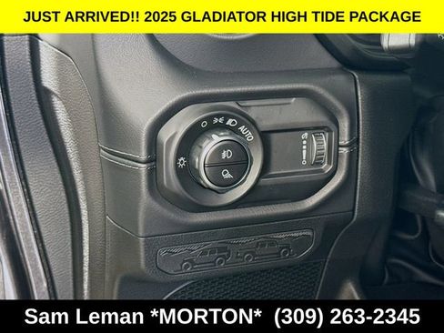 New 2025 Jeep Gladiator Sport image 10
