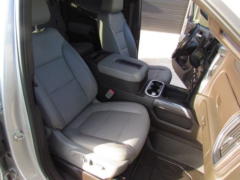 Used 2019 Chevrolet Silverado 1500 LTZ w/ LTZ Plus Package image 18