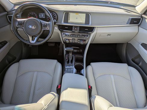 Used 2016 Kia Optima EX w/ Premium Package image 18