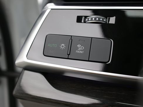 Used 2023 Audi Q7 2.0T Premium AWD/4WD image 28