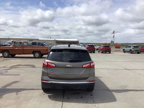 Used 2019 Chevrolet Equinox LT AWD/4WD image 4
