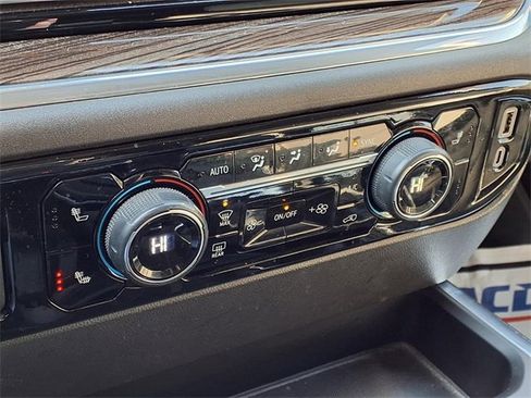 Used 2023 Chevrolet Silverado 1500 LT Trail Boss w/ LT Trail Boss Premium Package image 14