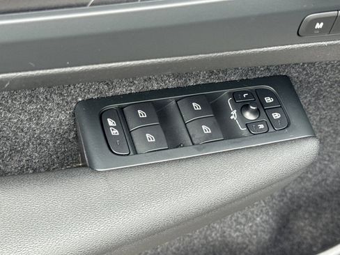 Certified 2023 Volvo XC40 Recharge Ultimate w/ Protection Package Premier AWD/4WD image 16