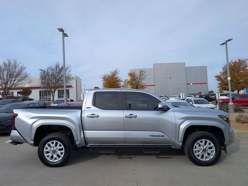 New 2026 Toyota Tacoma SR5 image 3