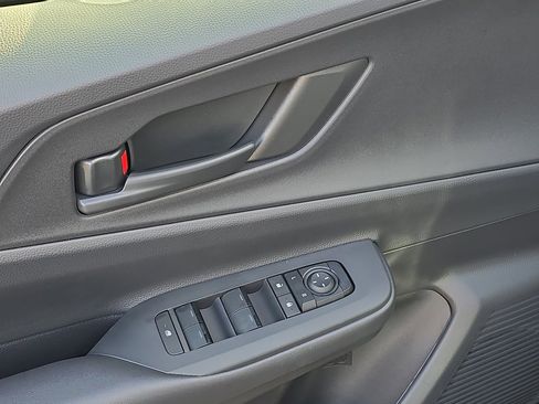 New 2026 Toyota Prius Plug-In Hybrid image 12