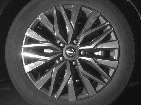 Used 2025 Nissan Altima 2.5 SV image 13