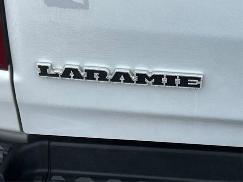 Used 2020 RAM 1500 Laramie w/ Sport Appearance Package image 17