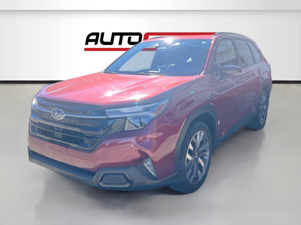 Used 2025 Subaru Forester Touring AWD/4WD image 3