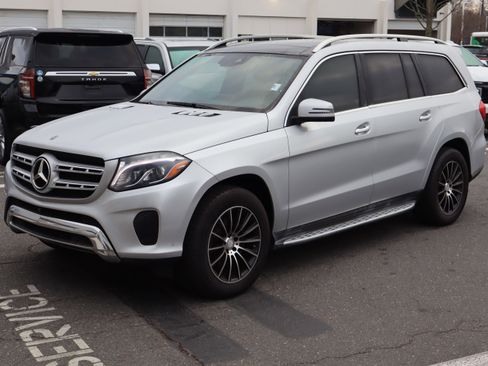 Used 2019 Mercedes-Benz GLS 450 4MATIC image 5