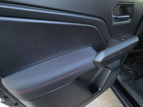 Used 2023 Chevrolet Colorado Z71 image 16