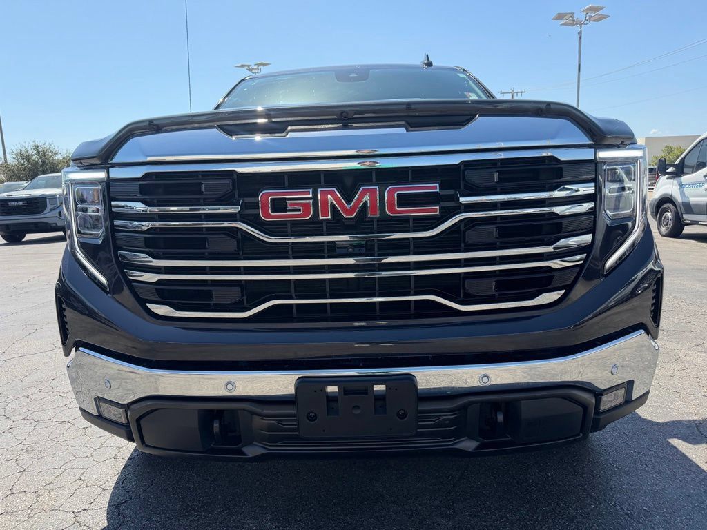 Used 2026 GMC Sierra 1500 SLT w/ SLT Premium Plus Package AWD/4WD image 8