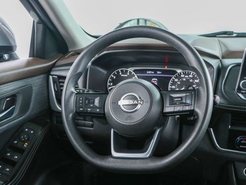 Used 2023 Nissan Rogue SV AWD/4WD image 12