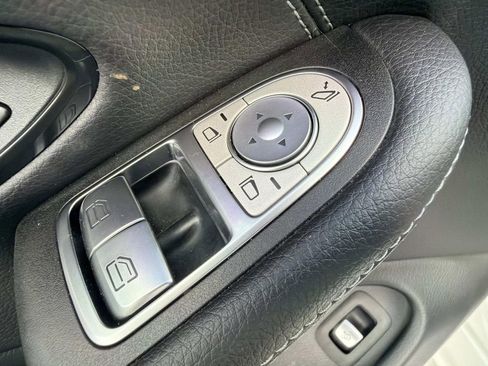 Used 2023 Mercedes-Benz C 300 Coupe image 14