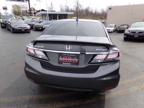 Used 2015 Honda Civic Hybrid Sedan image 4