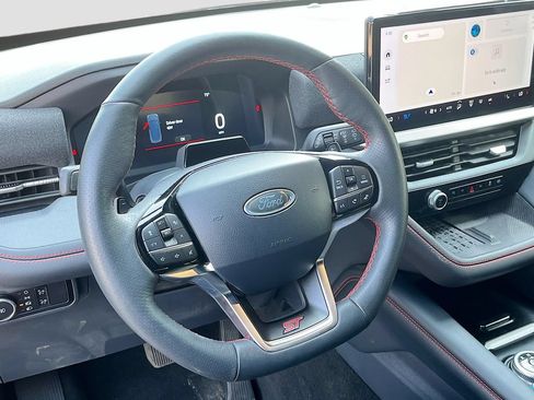 Used 2025 Ford Explorer ST AWD/4WD image 11