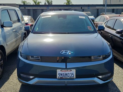 Used 2024 Hyundai Ioniq 5 SE RWD image 2
