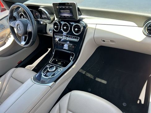 Used 2018 Mercedes-Benz C 300 Sedan image 30