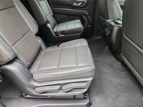 Certified 2023 Chevrolet Suburban High Country w/ Premium Package 2 image 28