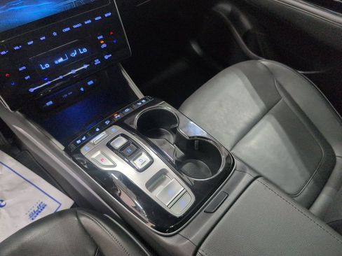 Certified 2022 Hyundai Tucson Limited w/ Cargo Package AWD/4WD image 25