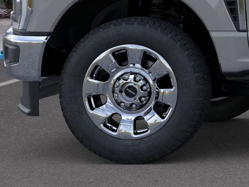 New 2026 Ford F250 Lariat w/ Chrome Package image 19