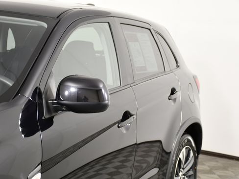 Used 2025 Mitsubishi Outlander Sport ES image 13