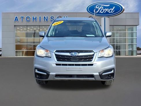 Used 2017 Subaru Forester 2.5i Premium w/ All-Weather Package image 2