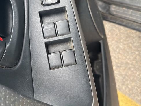 Used 2007 Toyota RAV4 Limited image 9