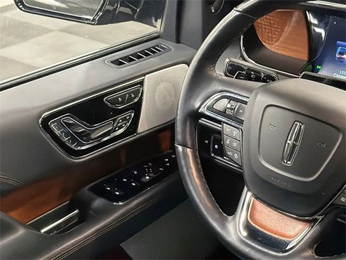Used 2023 Lincoln Navigator Black Label image 24